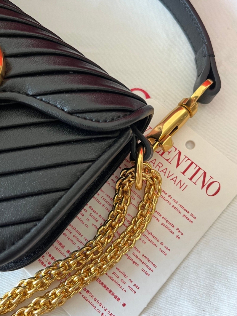 Va1e*ntin0 satchel bag